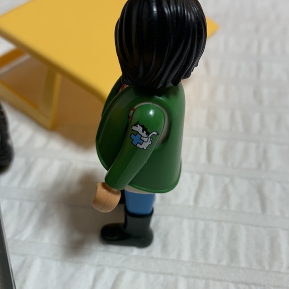 City Life Veterinarian 5532 by Playmobil - Picture 11 of 15